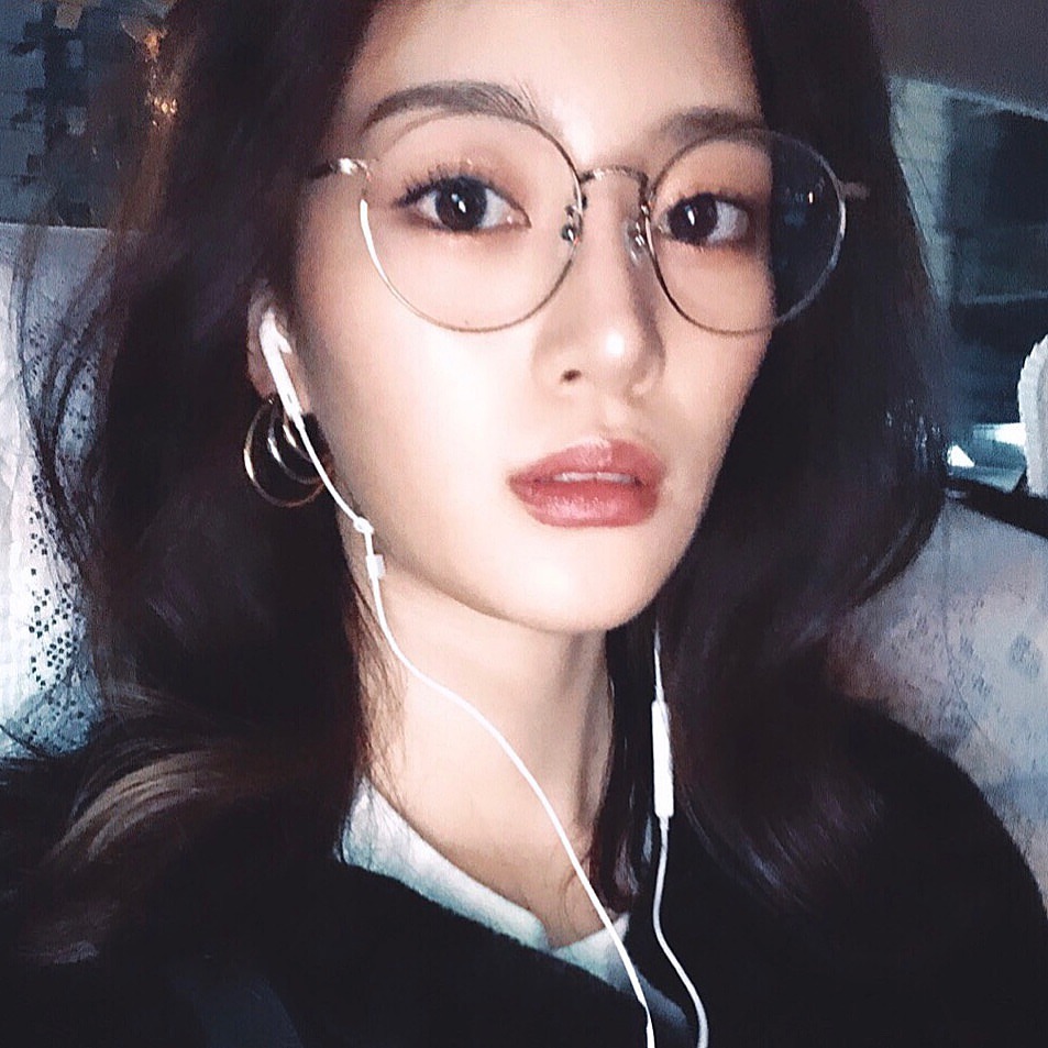 환한 웃음이 매력적인 일본 모델 | 인스티즈