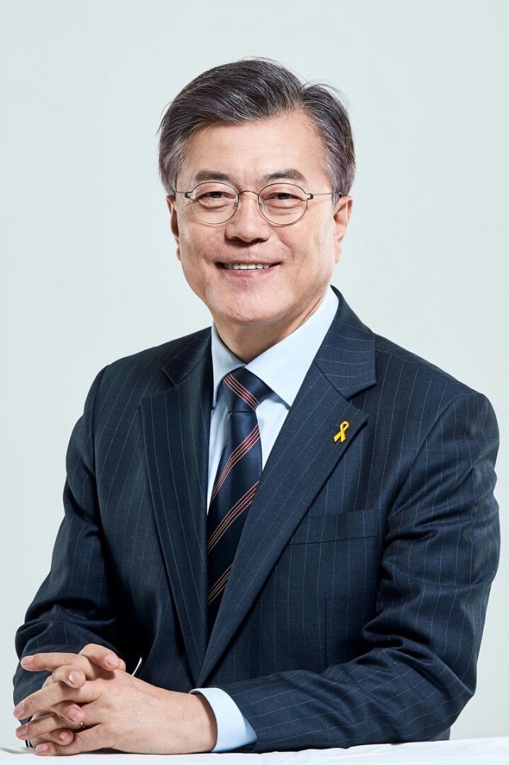 유미야...이니가 안뇽할때마다 나 돈다.... | 인스티즈