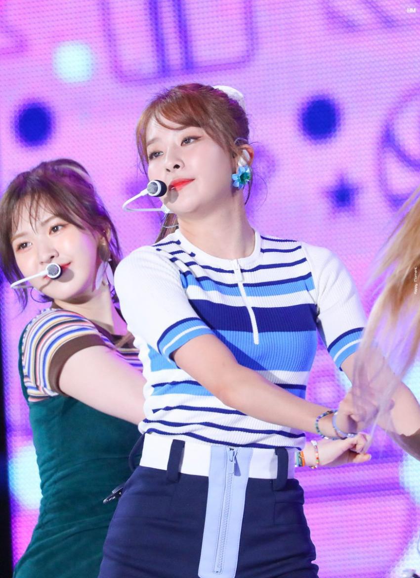 묶은 머리가 잘어울리는 슬기.jpgif | 인스티즈