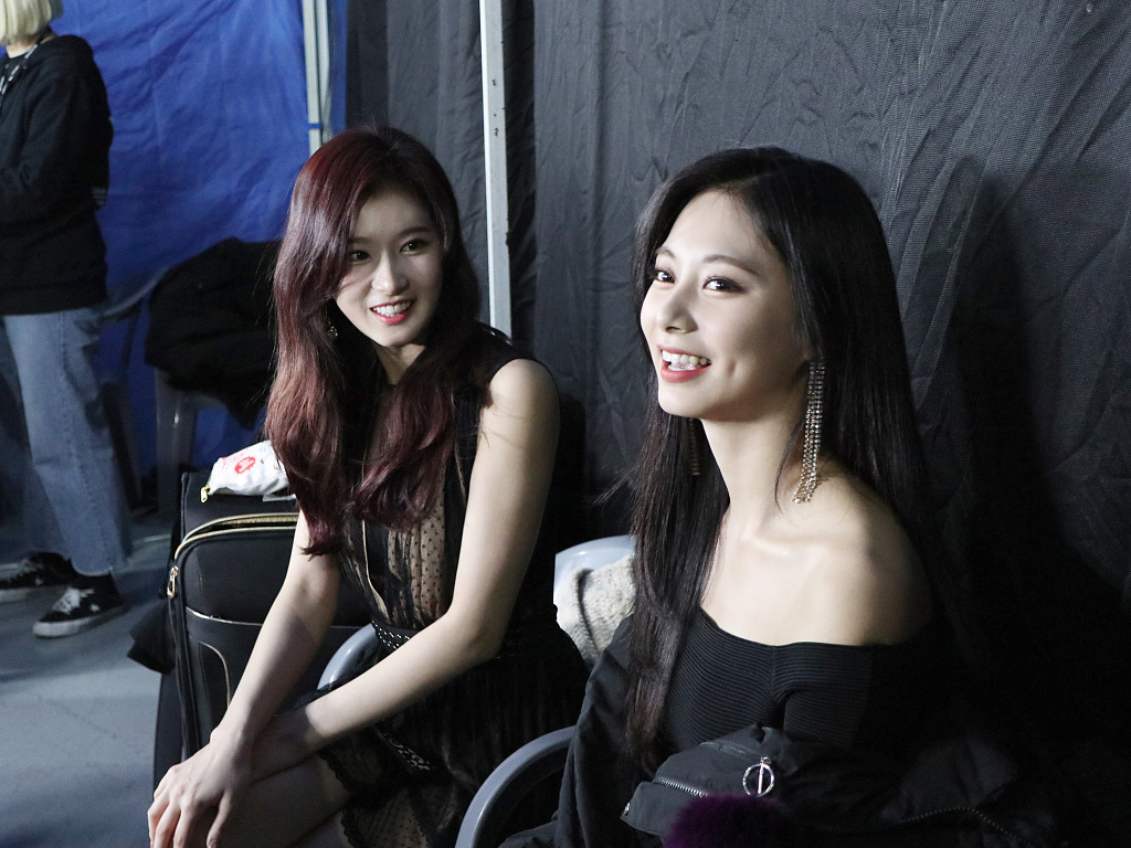 190308 트와이스 티비"제28회 서울가요대상" | 인스티즈