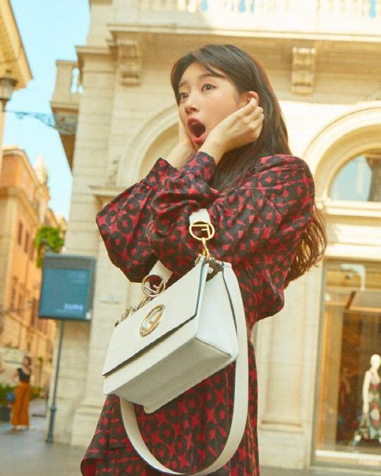 수지 움짤+사진 | 인스티즈