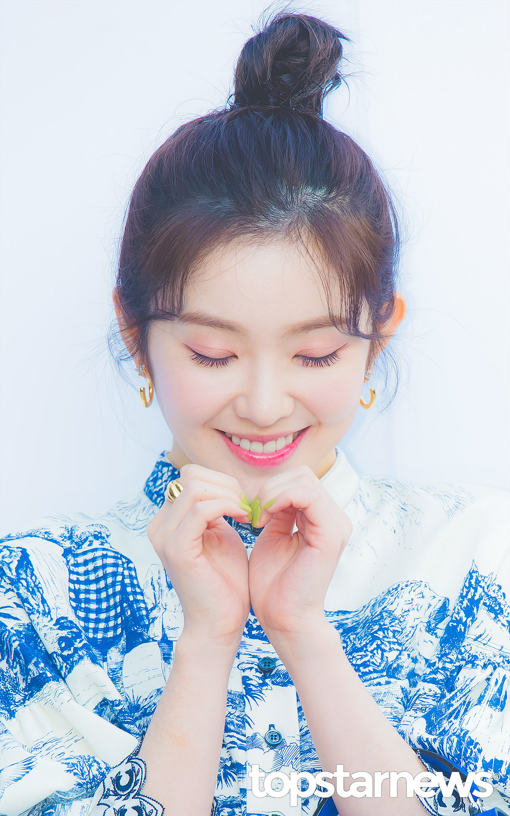 오늘자 똥머리 아이린.jpgif | 인스티즈