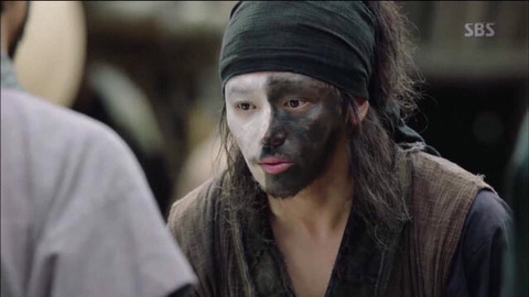화장 지우기 귀찮은 사람들을 위해 하루빨리 개발되어야 하는 클렌징용품 | 인스티즈