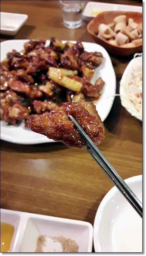 지코바치킨 이미지