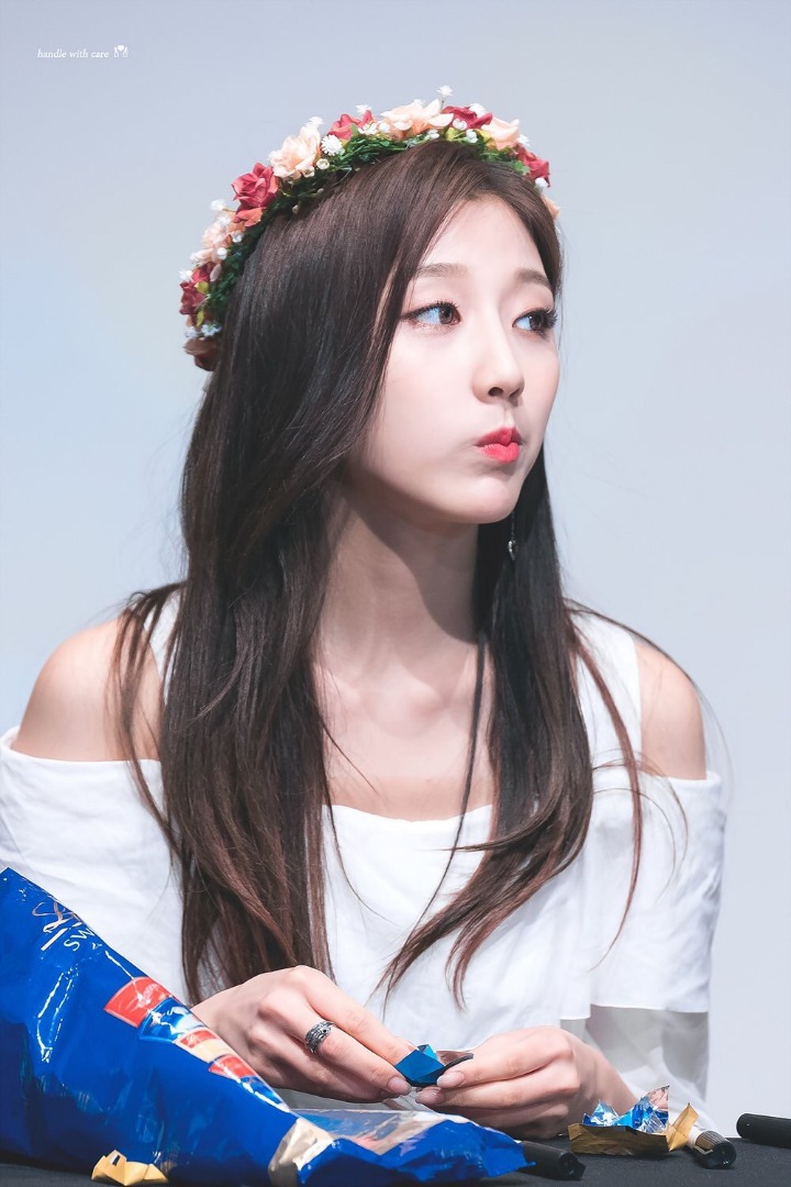 러블리즈 예인 생일이라서 예인이 | 인스티즈