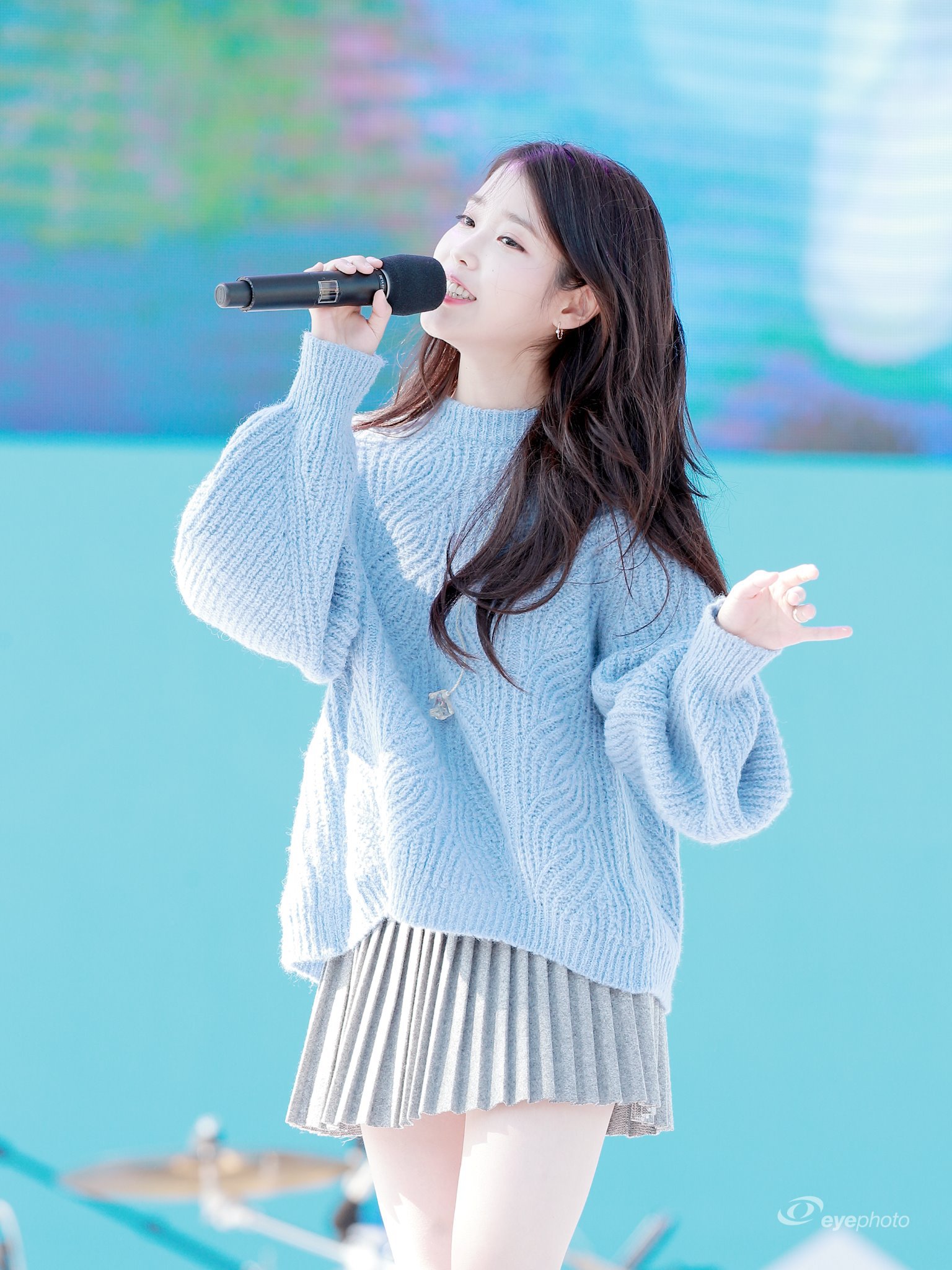 하늘하늘한 아이유.jpgif | 인스티즈