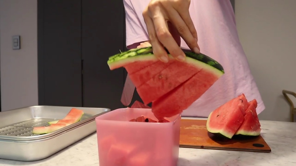 문가든씨가 알려주는 수박 조각 보관하려고 자를때 꿀팁 | 인스티즈