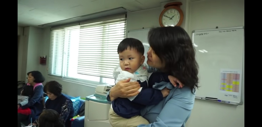 미국으로 입양간 한국아기 | 인스티즈