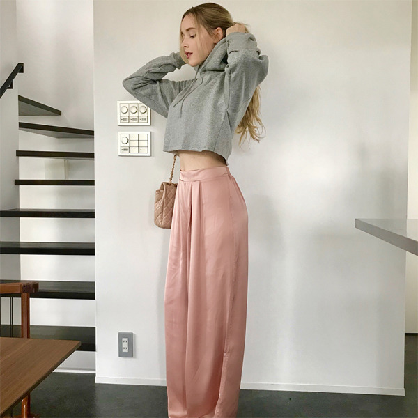 일본에서 홍콩으로 가자마자 스타일 확바뀐 모델.jpg | 인스티즈