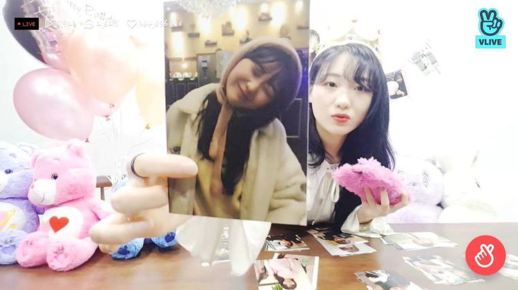 친언니가 찍어준 사진들 자랑하는 러블리즈 수정이.jpg | 인스티즈