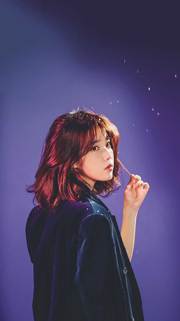 2018 아이유 달력 비하인드 폰 배경화면 & 잠금화면. png | 인스티즈