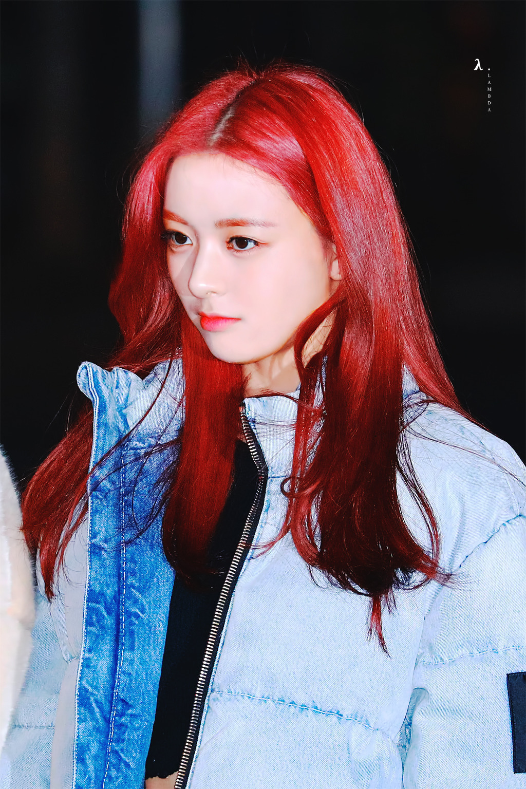 빨간머리가 잘어울리는 ITZY 유나.jpgif | 인스티즈