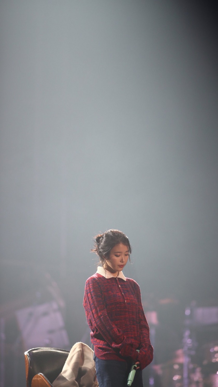 181110 아이유 광주 콘서트.jpg | 인스티즈