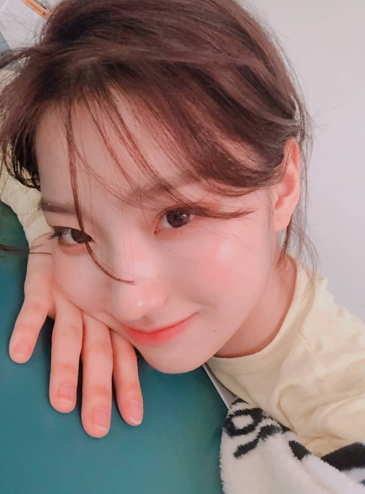 [프로미스나인] 차가운 것 같으면서도 한없이 따뜻한 여자 | 인스티즈