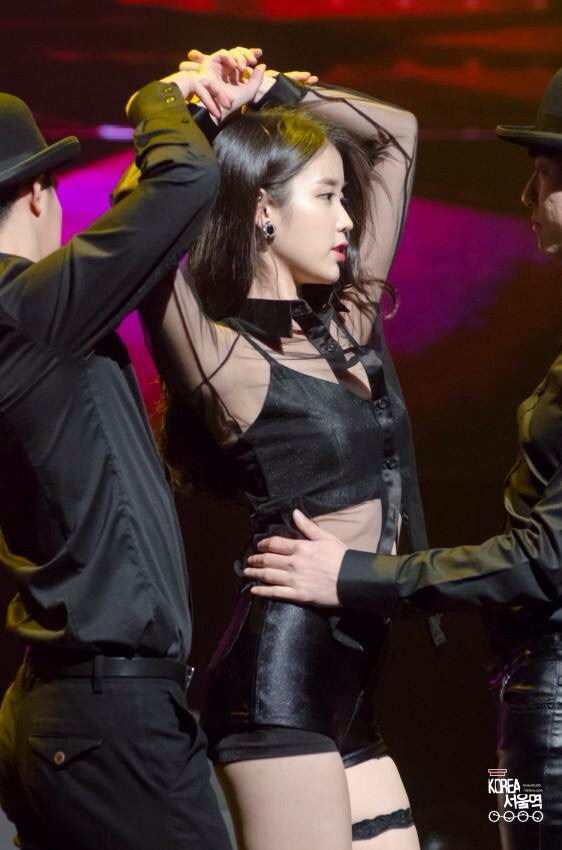 아이유 9주년 ㅊㅋ.jpgif | 인스티즈