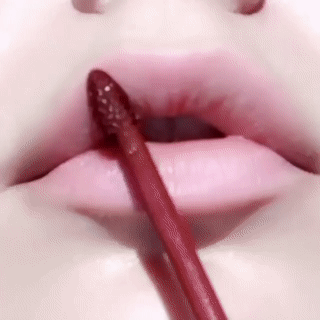 [팻맥그라스] 탱글탱글 반짝반짝한 립메이크업 구경하긔.gif | 인스티즈